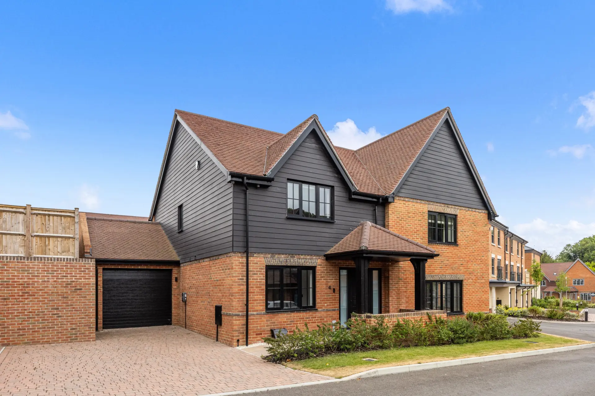 https://static.brookworth-next.lfdev.co/assets/222-falmer-road-rottingdean/plot-42/plot-42-033.jpg